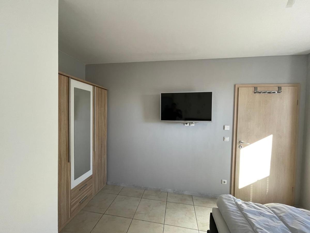 Villa Sara Wohnung Buskam Mit Terrasse Goehren  Kültér fotó