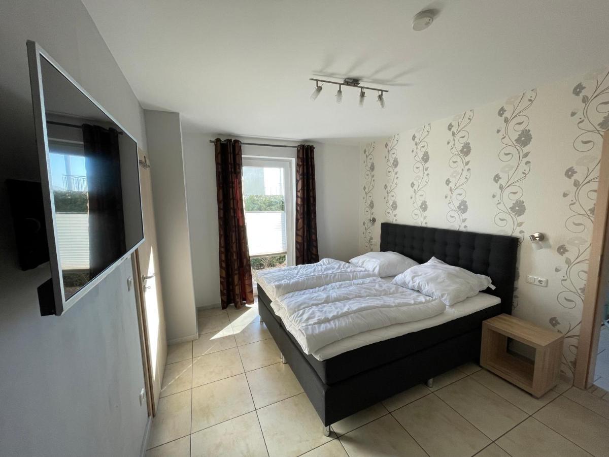 Villa Sara Wohnung Buskam Mit Terrasse Goehren  Kültér fotó